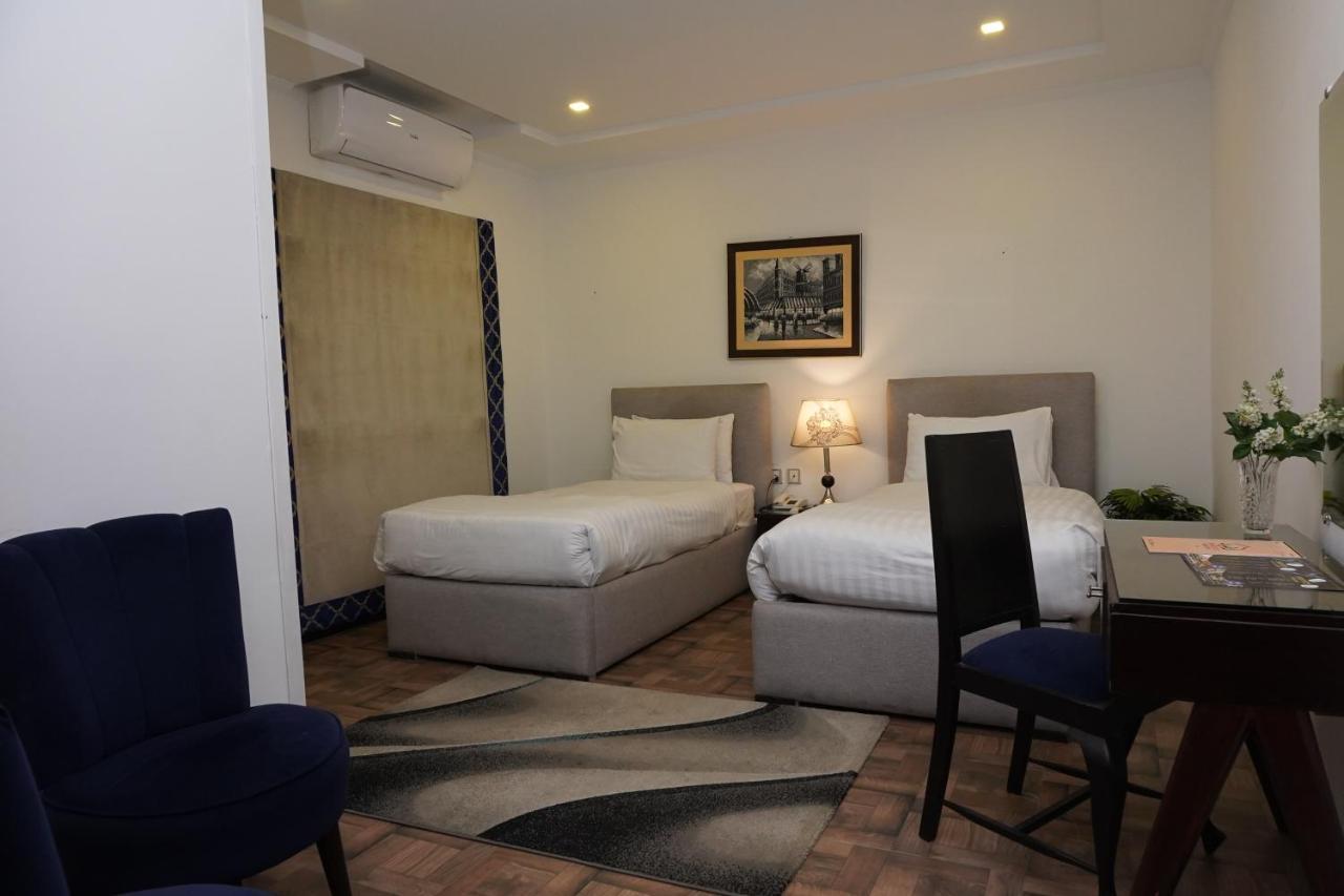 Hotel Oban Lahore Luaran gambar