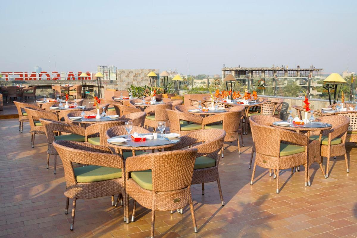Hotel Oban Lahore Luaran gambar