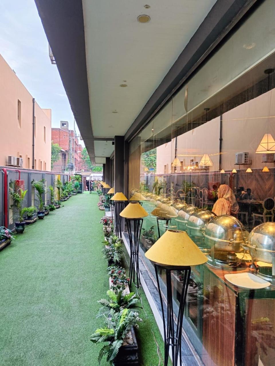 Hotel Oban Lahore Luaran gambar