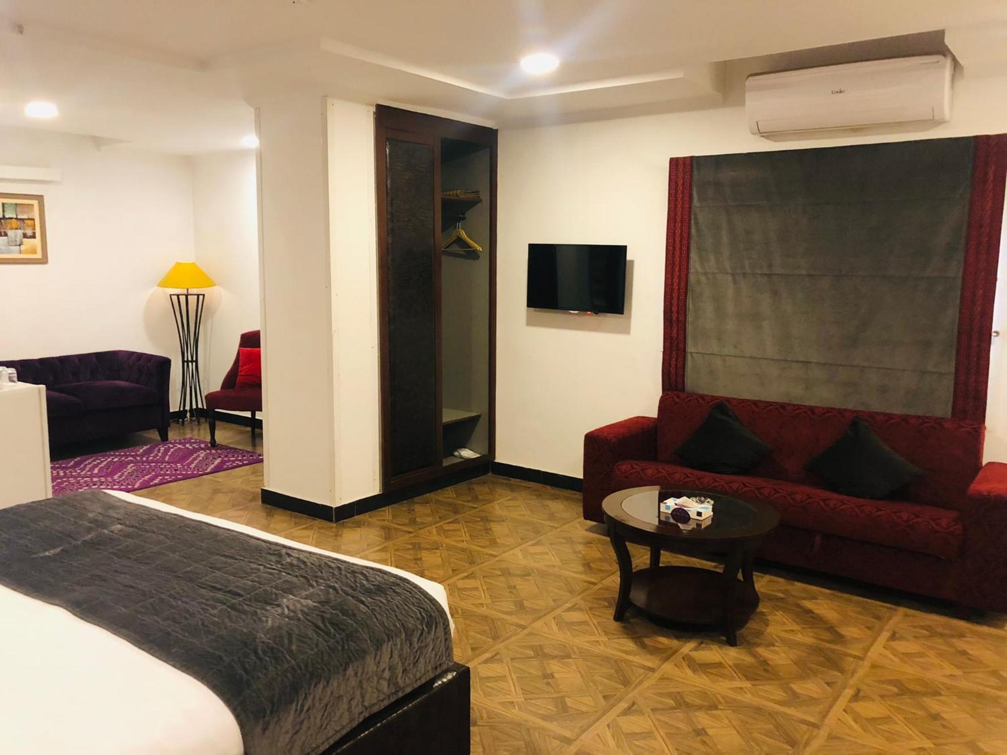 Hotel Oban Lahore Luaran gambar