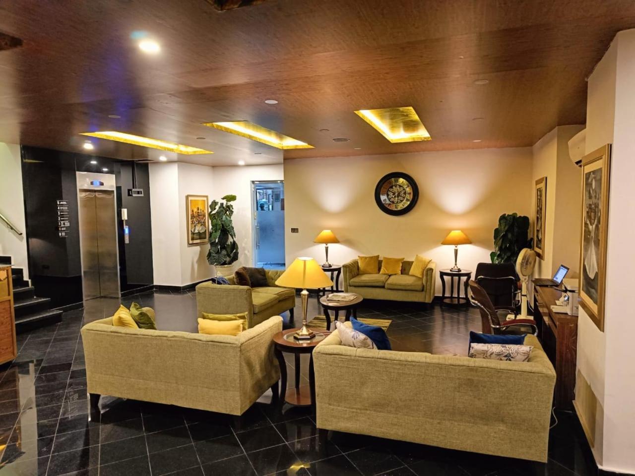 Hotel Oban Lahore Luaran gambar