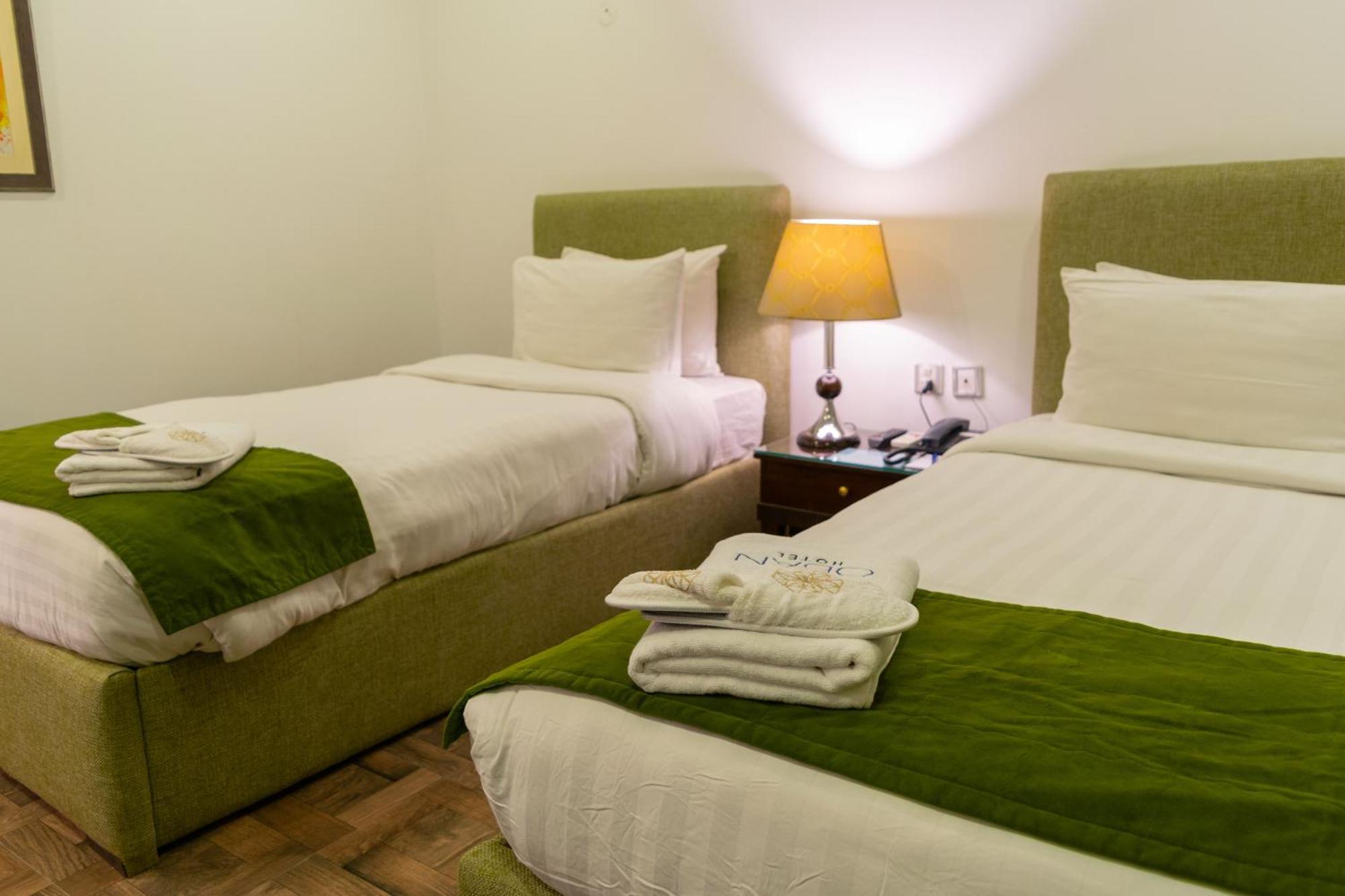 Hotel Oban Lahore Luaran gambar