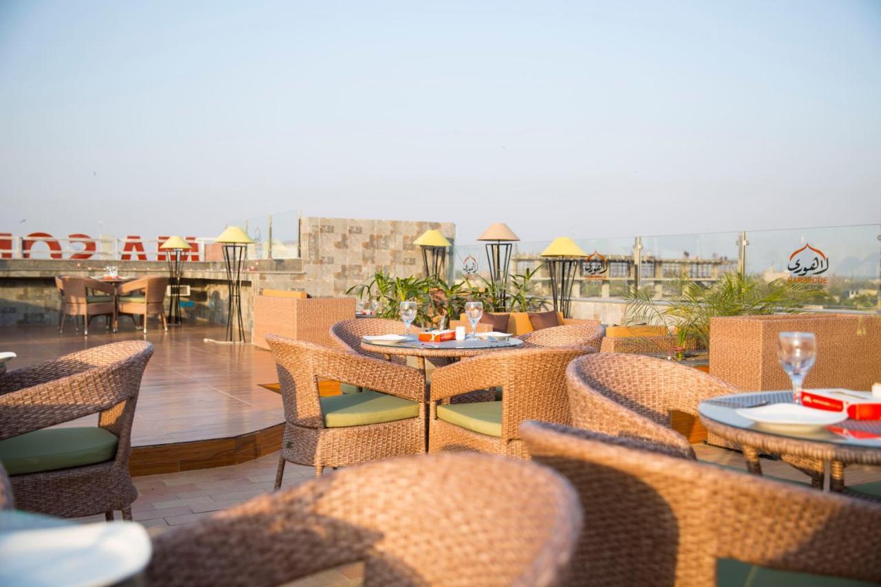 Hotel Oban Lahore Luaran gambar